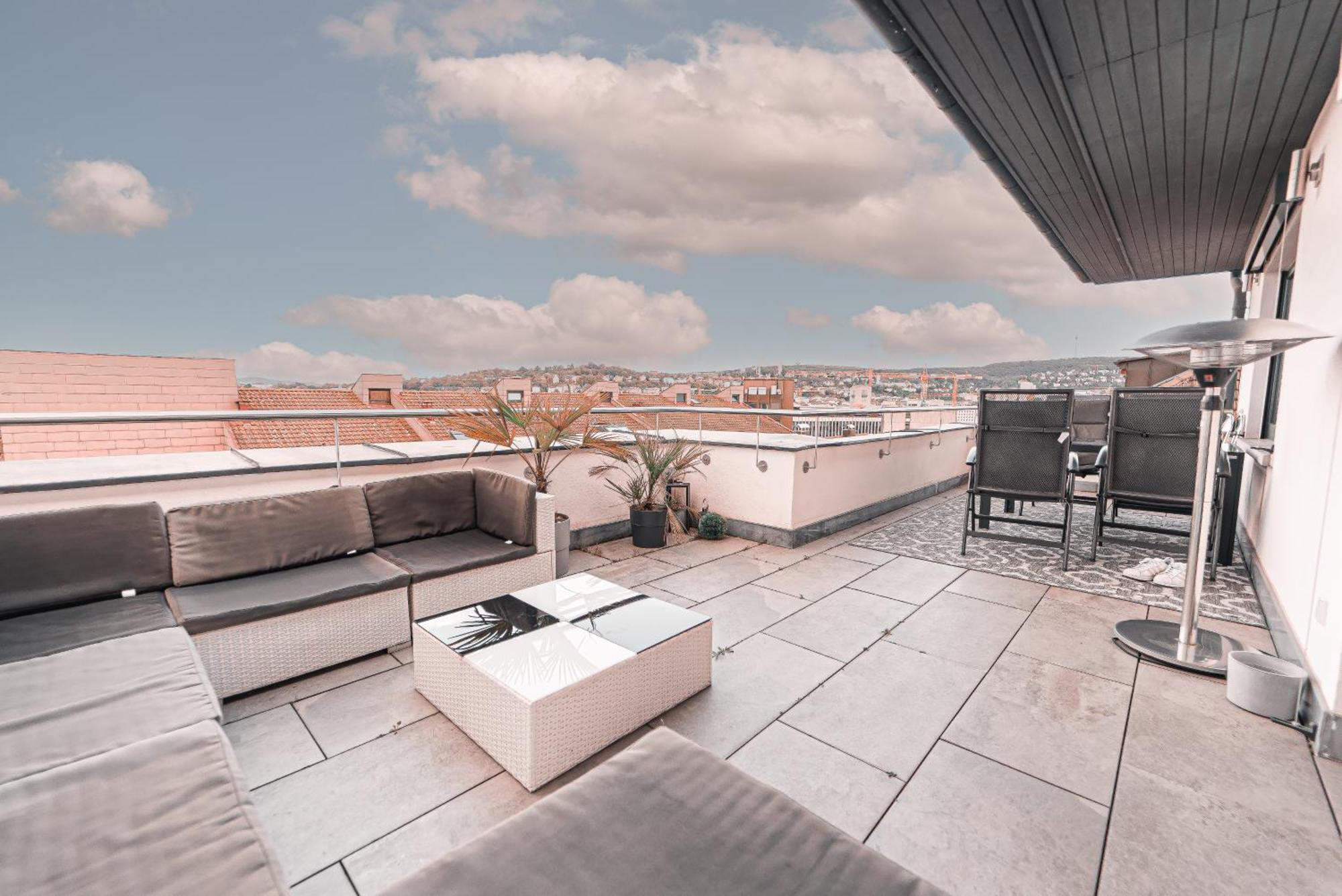 Ferienwohnung Luxurious Penthouse Stuttgart Exterior foto
