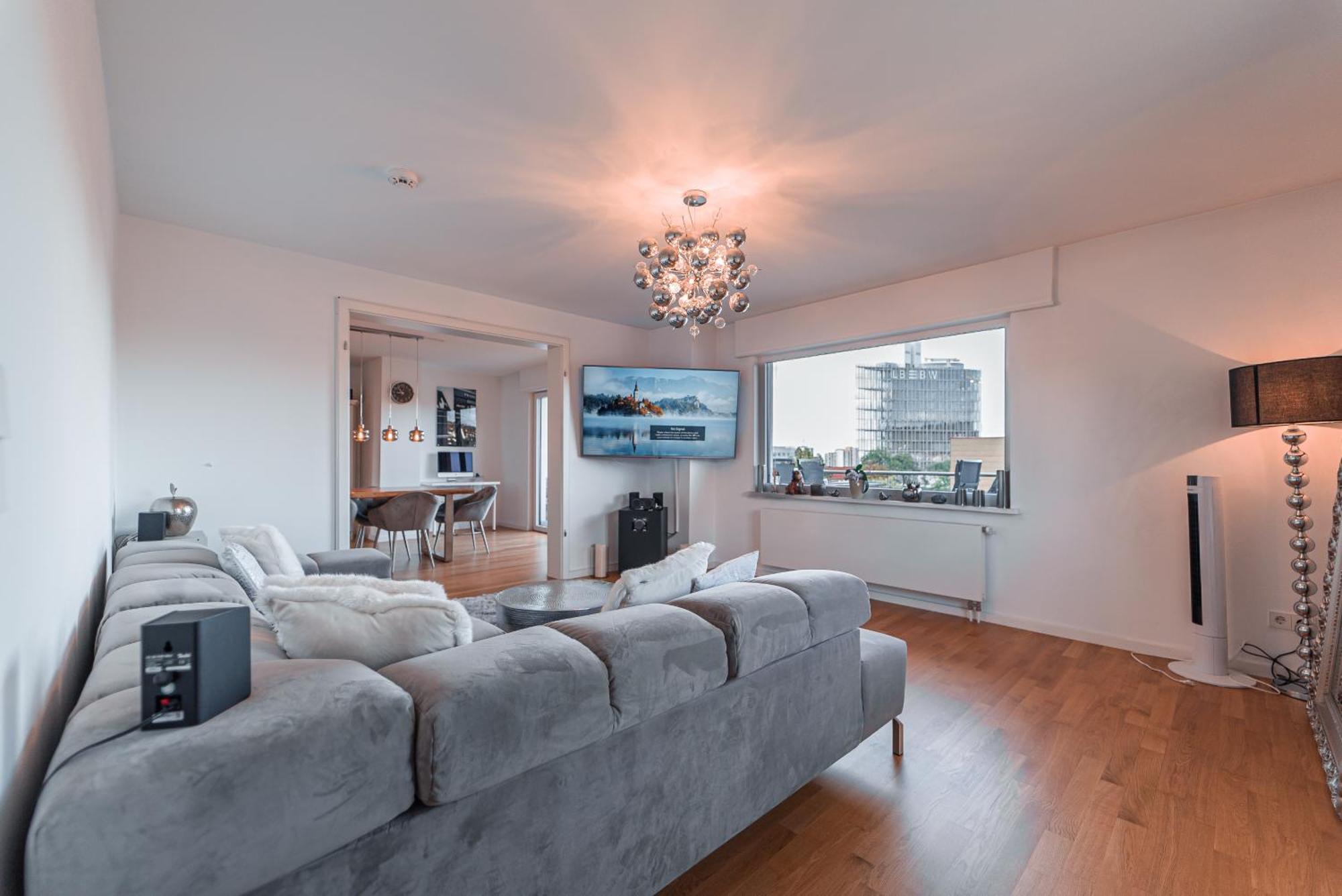 Ferienwohnung Luxurious Penthouse Stuttgart Exterior foto